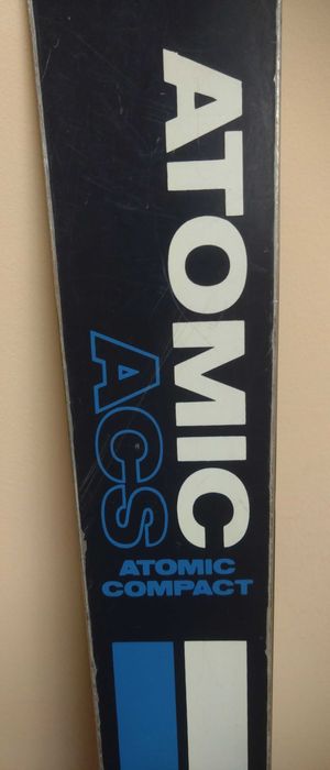 Ски Atomic със щеки
