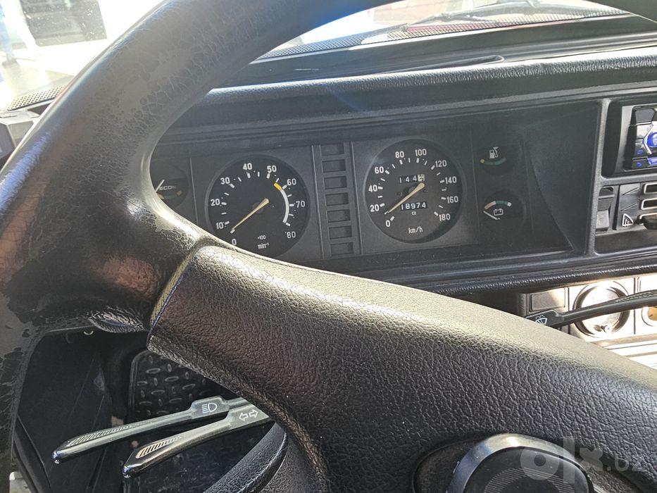 Vaz 2107 srochna sotiladi