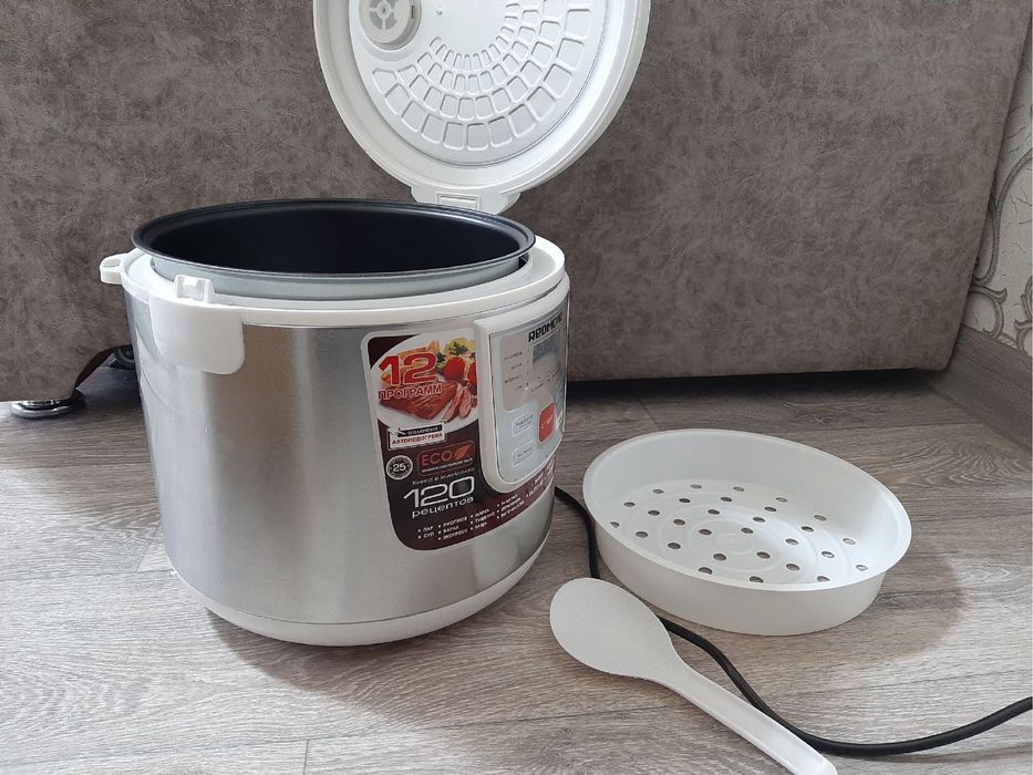 Мультиварка в отличном состоянии