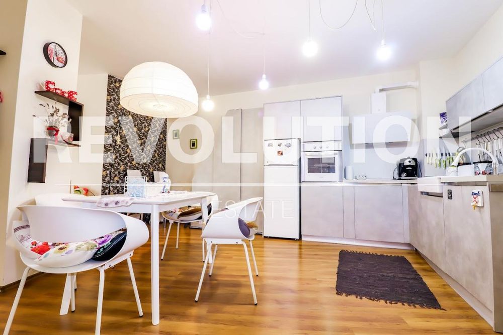 Двустаен апартамент  в гр.Варна, м-т Ален мак!