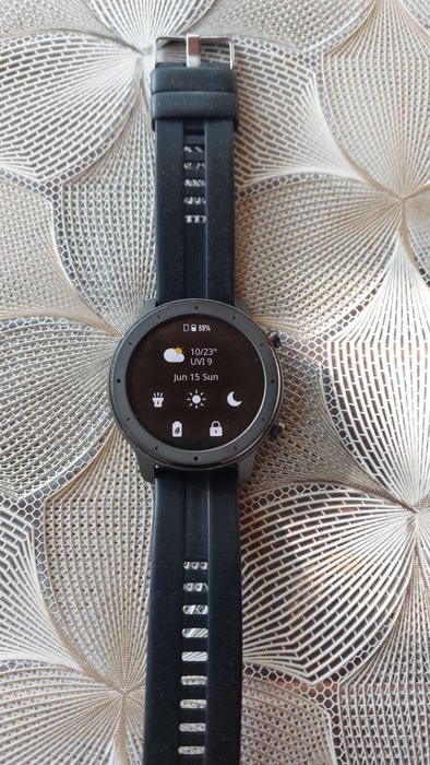 Продавам смарт часовник Amazfit GTR Lite 47mm