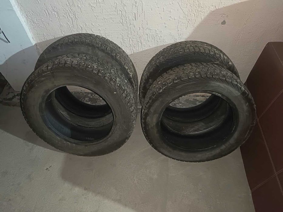 Продам шины зимние