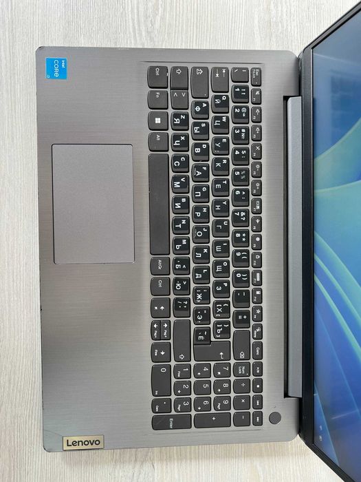 Ноутбук Lenovo Ideapad (Core i3-1115G4 / 256GB SSD)