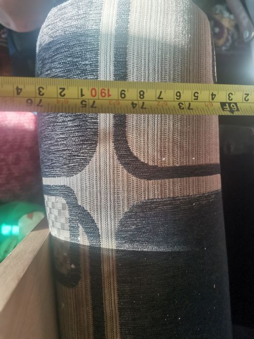 Диван разтигателен. Които като седиш става за трима. Продава се Продав