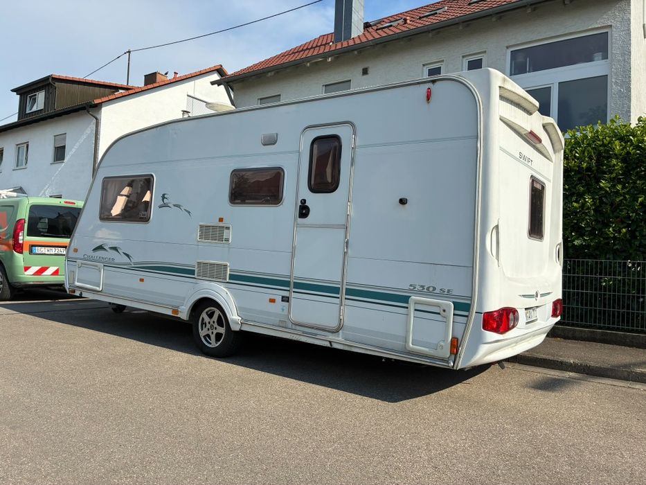 Rulotă Challenger SE 530 – 4 locuri – stare excelentă excelentă