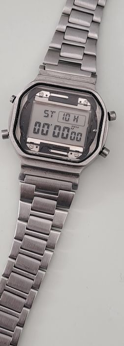 Casio DW 5700 LCD