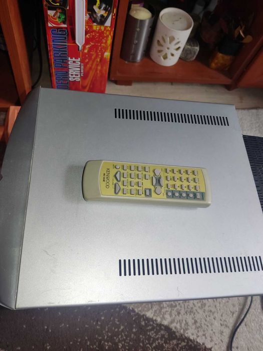 Уредба Kenwood RXD-553 с мощност 2x100W RMS