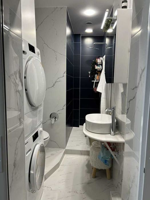 Дава се под наем Тристаен апартамент в София, Център - 88 кв.м за 1245.42 € - Снимка #4