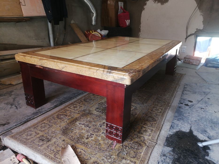 Стол каменный тяжелый