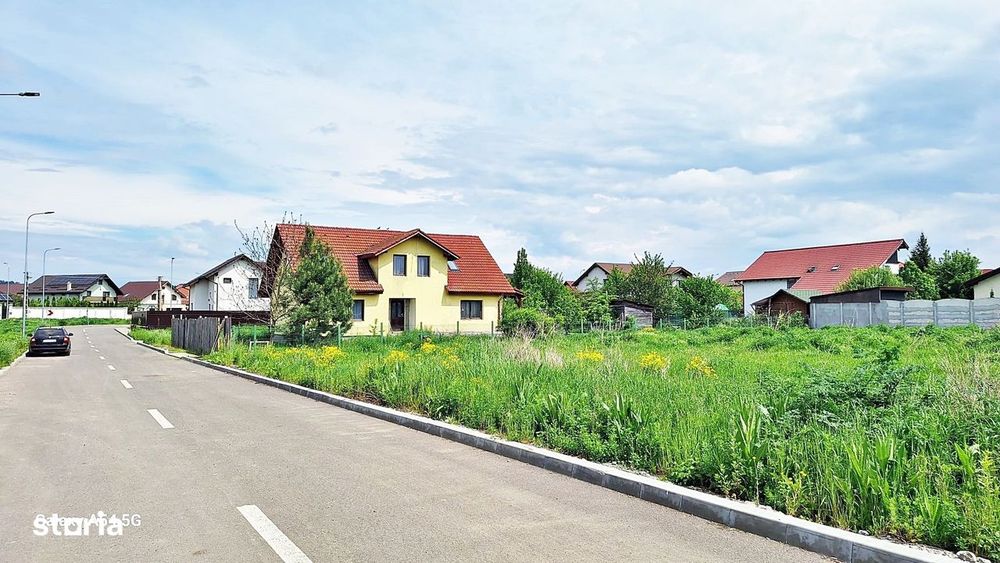 Sanpetru, teren intre case noi 685mp cu AC, utilitati, 72500 euro