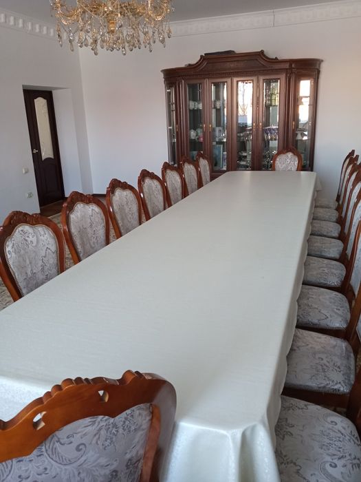 Продам стол со стульями