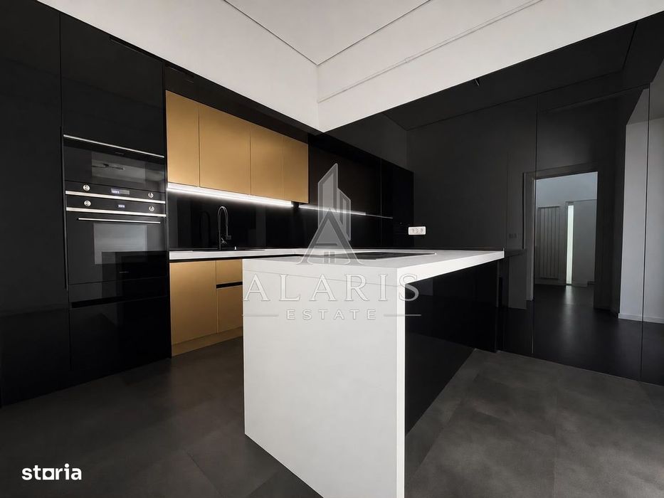 Apartament cu 5 camere, circular, in Piata Sf. Maria