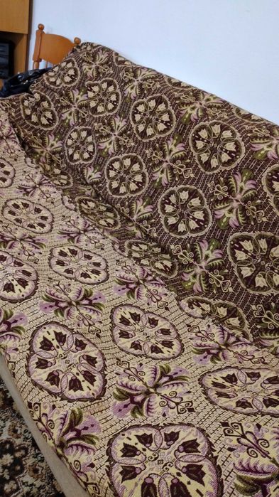 2 броя  нови жакардови  покривки за легло   с р-р 200/ 215 см