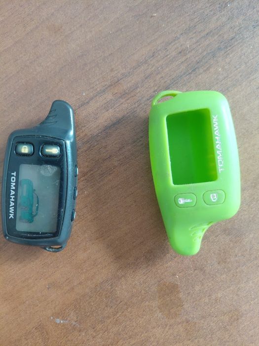 Продам брелок томогавк