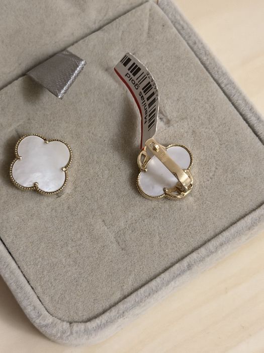 Золотые серьги в стиле Van Cleef