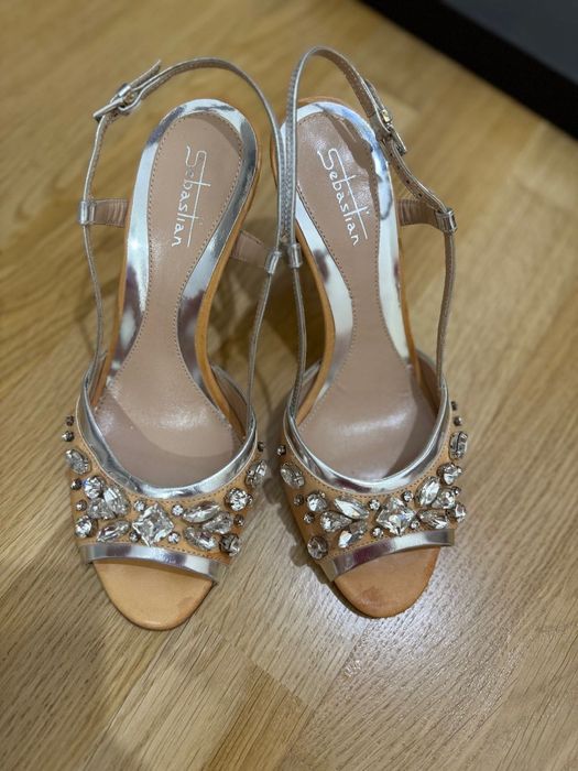 Босоножки кожаные Sebastian