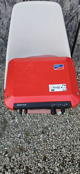 Invertor si cabluri solare