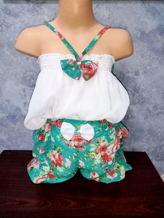 Двойка летняя девочку