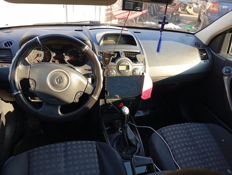 Vând Renault megane 2