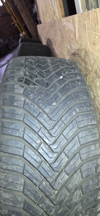 FORD джанти със гуми 225/45/18. 7,5J×18. ET45  5×108