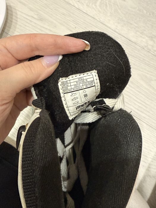 Коньки фигурные женские