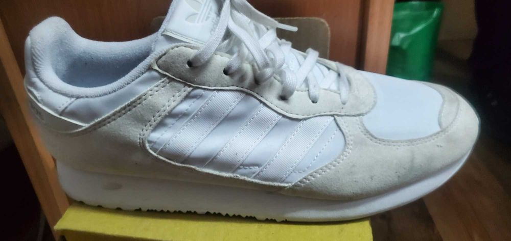Летние кроссовки Адидас