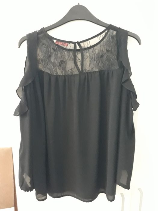 Bluză neagră elegantă