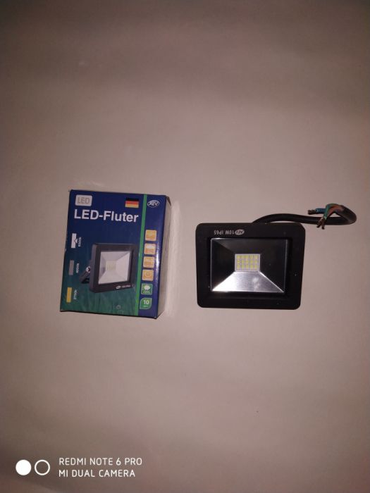 Светодиодный прожектор