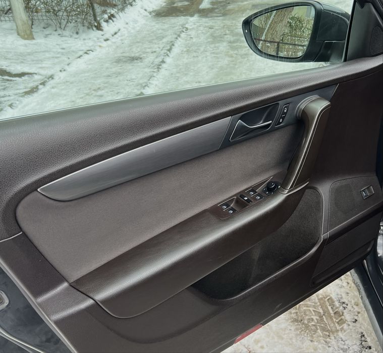 Volkswagen Passat, Berlină, Euro 5