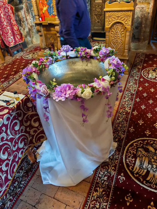 Vând decor cristelniță de botez