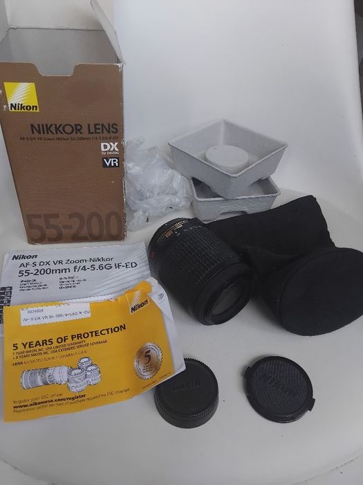 Продавам обектив Nikkor Lens AF-S DX VR ZOOM NIKKOR 55-200mm f/4-5,6G IF-ED Като нов.