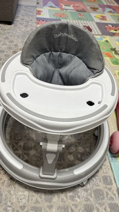 Продам детский ходунок и толокар