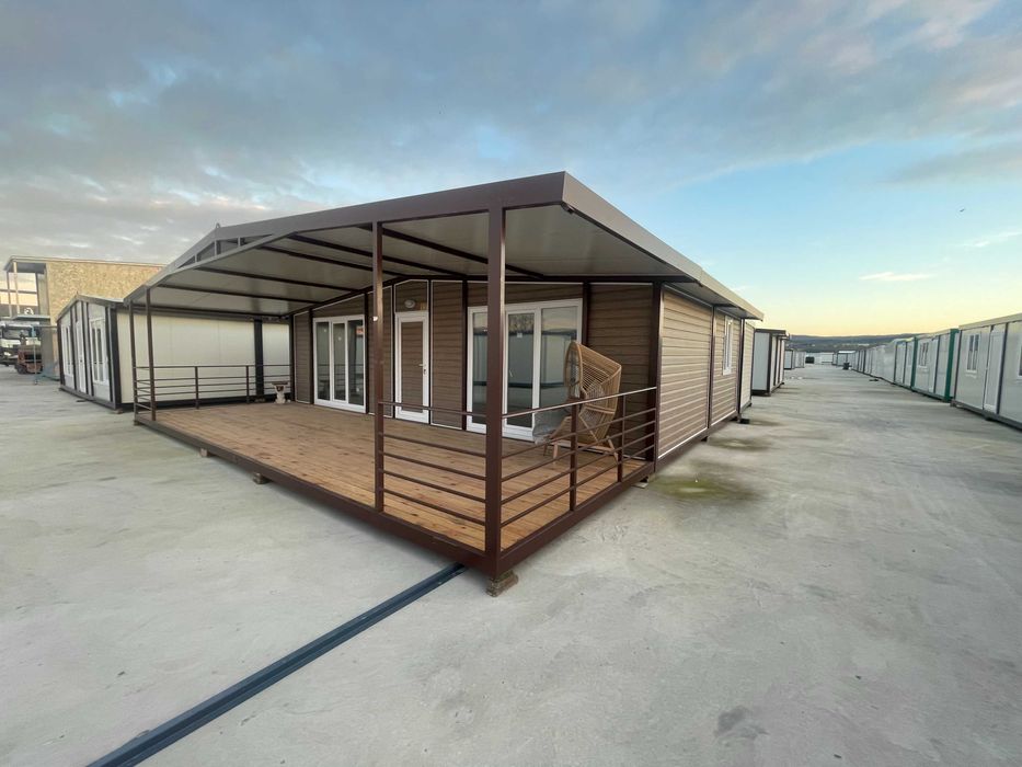 Жилищен контейнер 900/900 см. с двускатен покрив