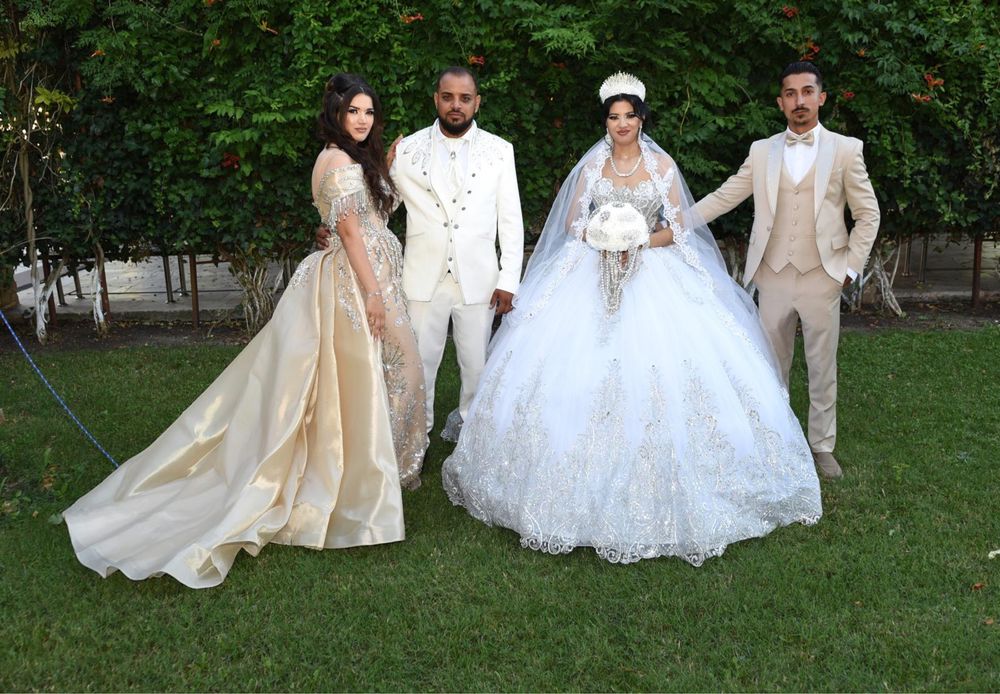 Vand rochie de nasa