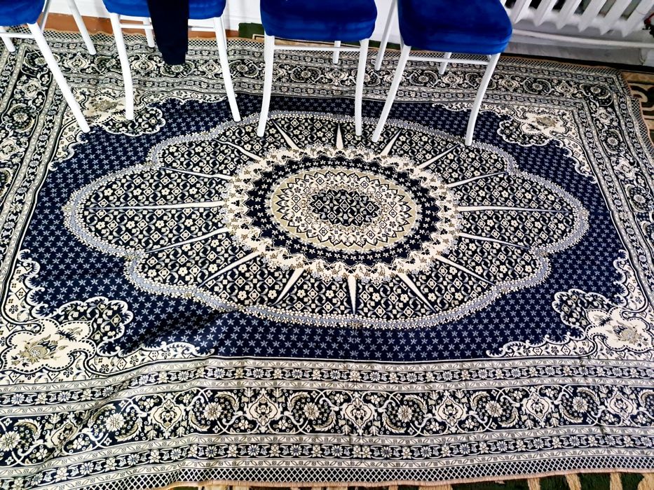 Ковер сатылады 4/2р 30000тг