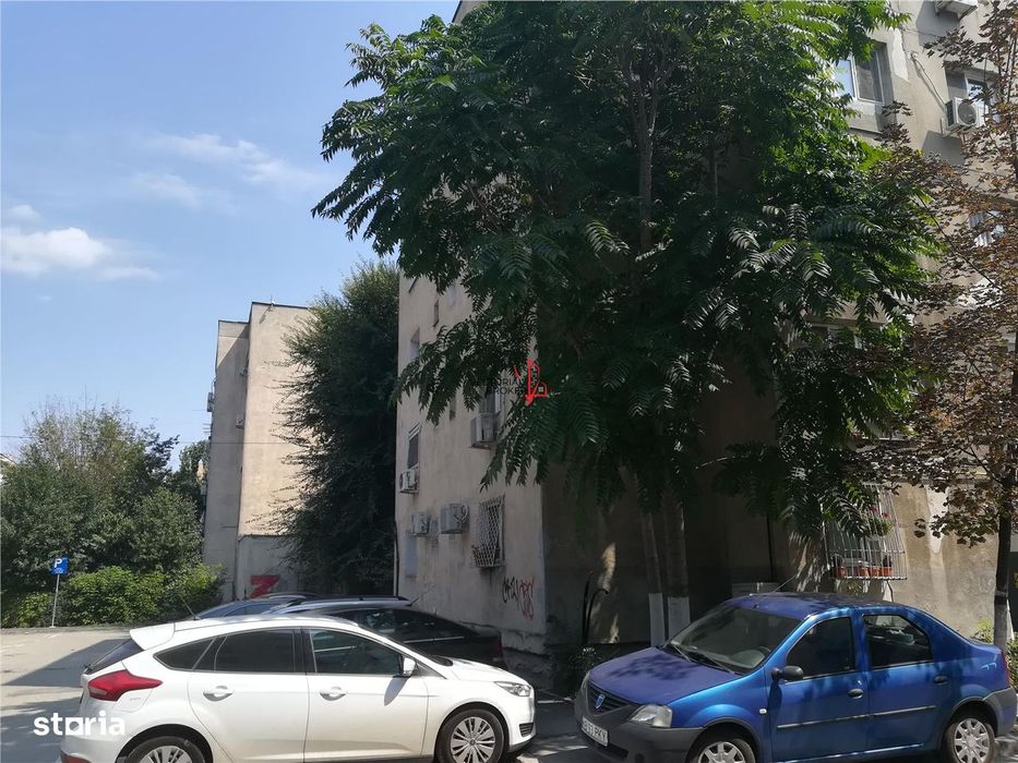 Garsoniera decomandata in bloc reabilitat, et.34  Parcul Circului