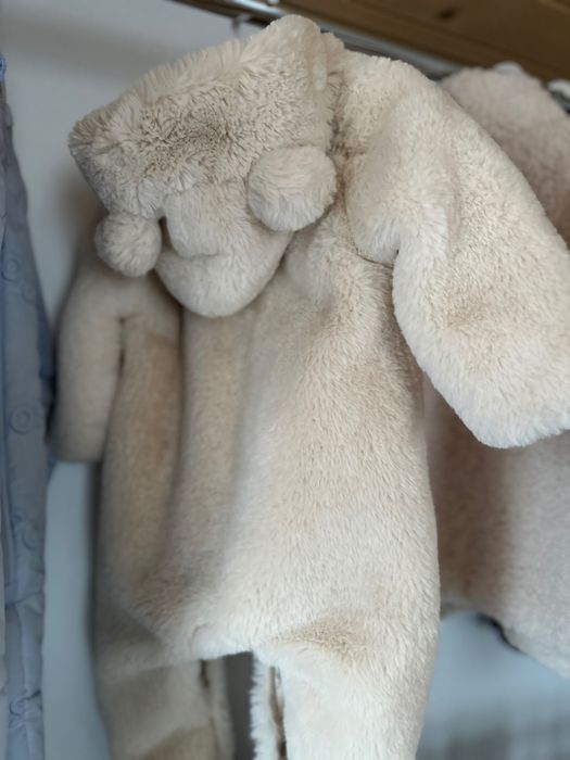 Космонавт Zara мече