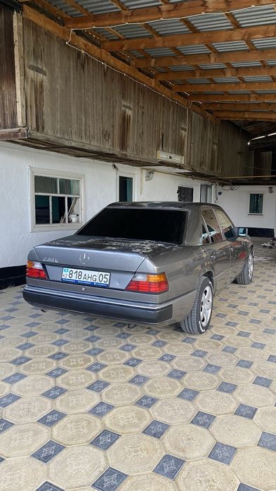 Mercedes W124 230 E
