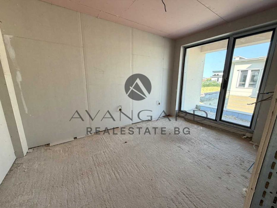 Продава се Къща в Пловдив, Остромила - 220 кв.м за 973 €/кв.м - Снимка #12