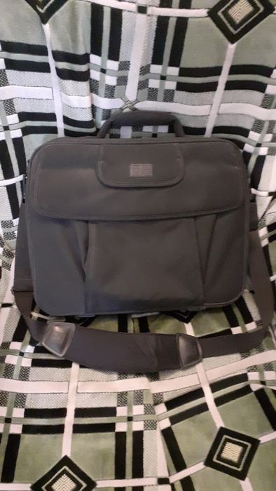 Большая сумка для ноутбука.