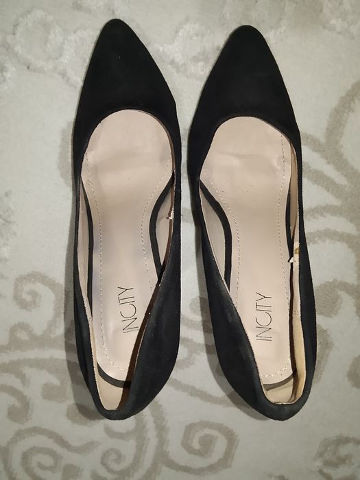 Туфельки модные почти новые