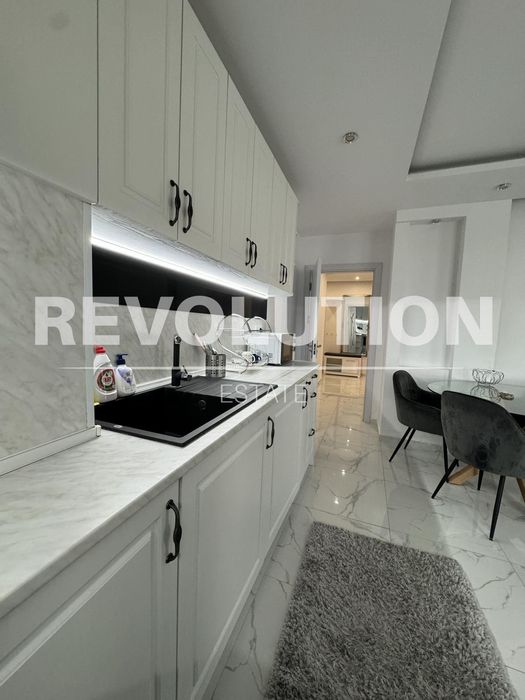 Дава се под наем Тристаен апартамент в Пловдив, Кършияка - 110 кв.м за 1000 € - Снимка #4