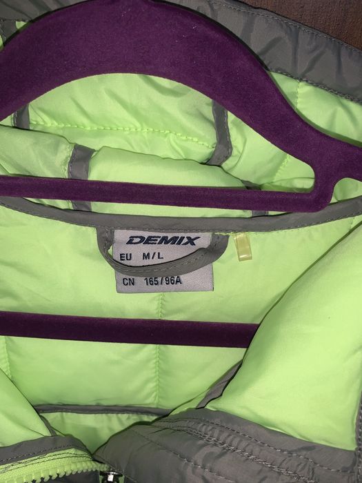 женская ветровка