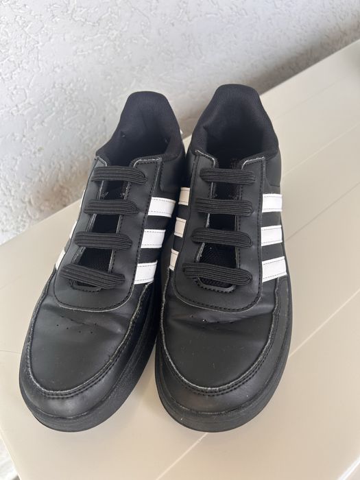 Маратонки Adidas