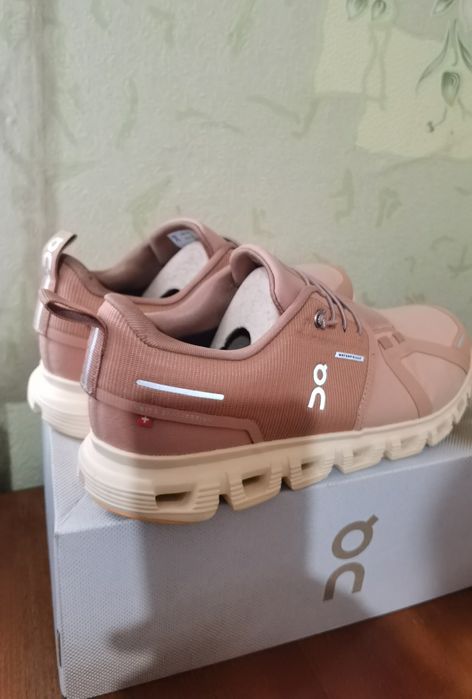 Нови Маркови обувки