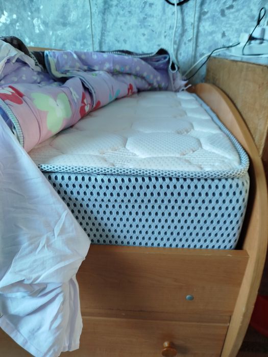 Продам детскую кроватку