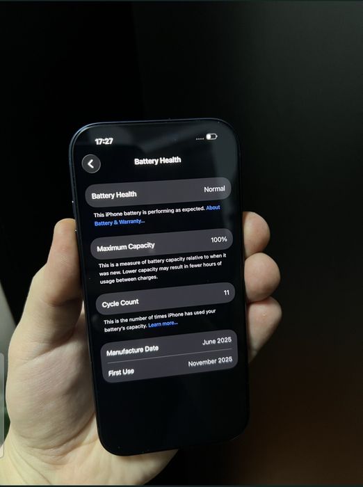 IPhone 17 pro albastru