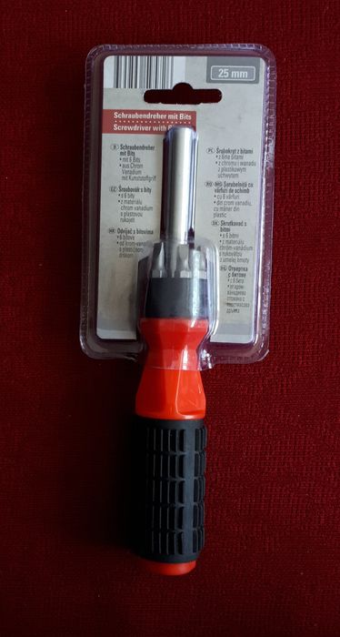 Sigilat - Șurubelniță cu 6 biți Crom Vanadiu