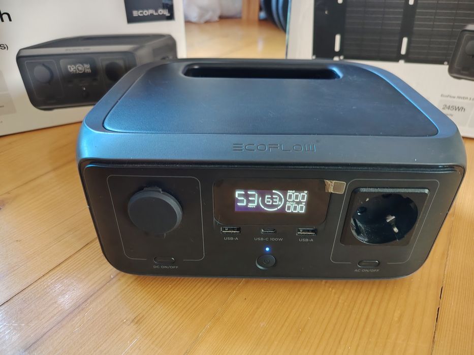 Stație încărcare EcoFlow RIVER 3 UPS + panou solar 45W USB-C