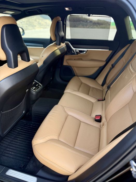 Volvo V90 Cross Country 2.0D